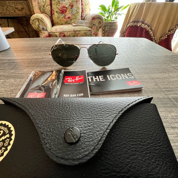 Ray Ban Aviator Classic - Picture 3 of 4